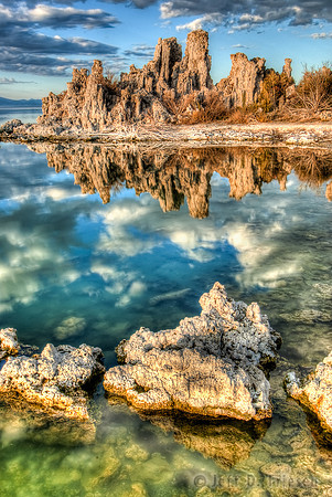 Tufa towers at sunset, Mono Lake