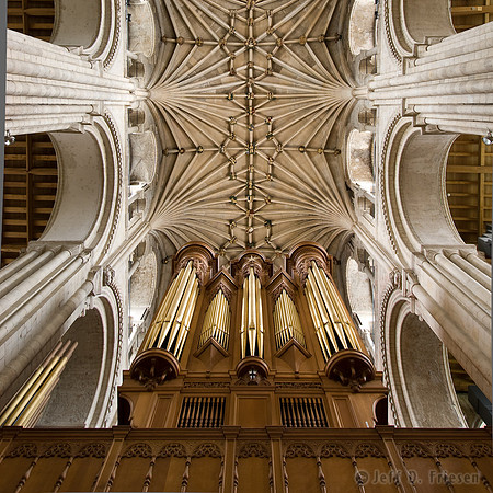 Organ Pipes and Ceiling